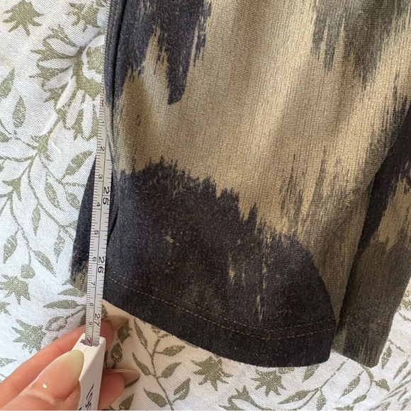 Alpine Design Women's M Selina High Rise Tight Legging Green Camo - Picture 14 of 14